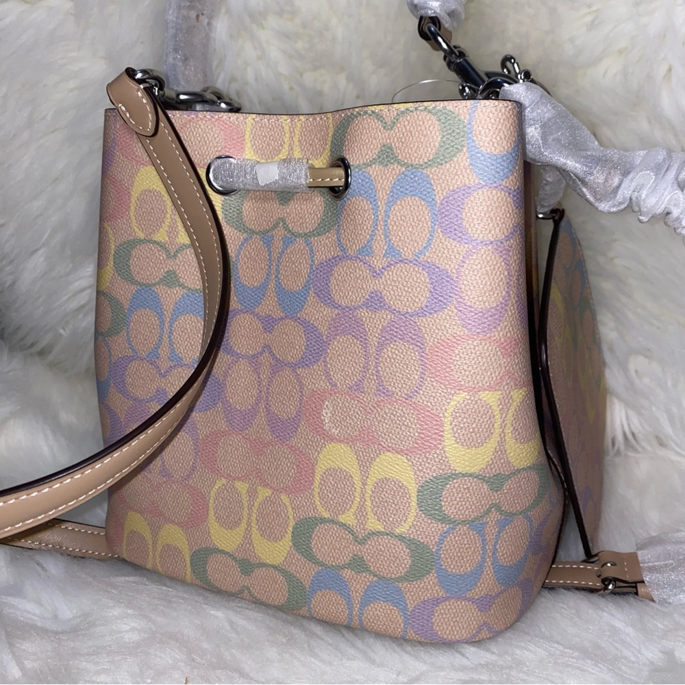 Coach Rowan Bucket Bag In Rainbow Signature Canvas New - Picture 3 of 13